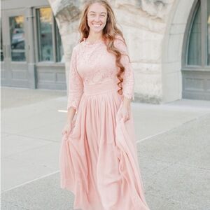 Dainty Jewells - EXQUISITE ENGLISH MANOR DRESS